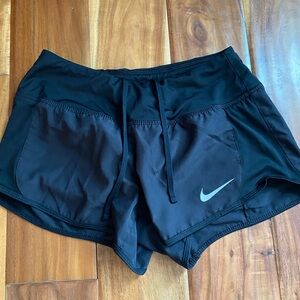 Nike dry fit shorts size small